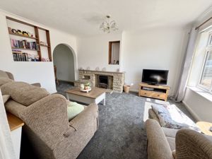 Lounge- click for photo gallery